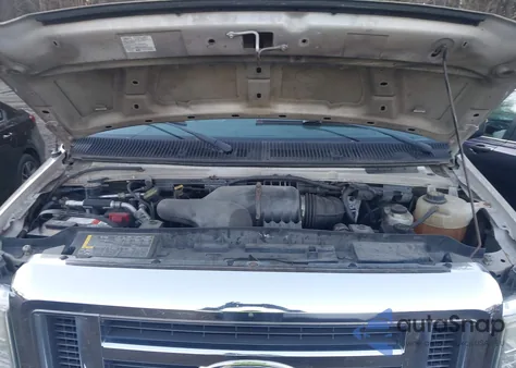 2009 Ford E-350 Super Duty Xl/Xlt из США, поврежденный, VIN 1FBNE31LX9DA56183